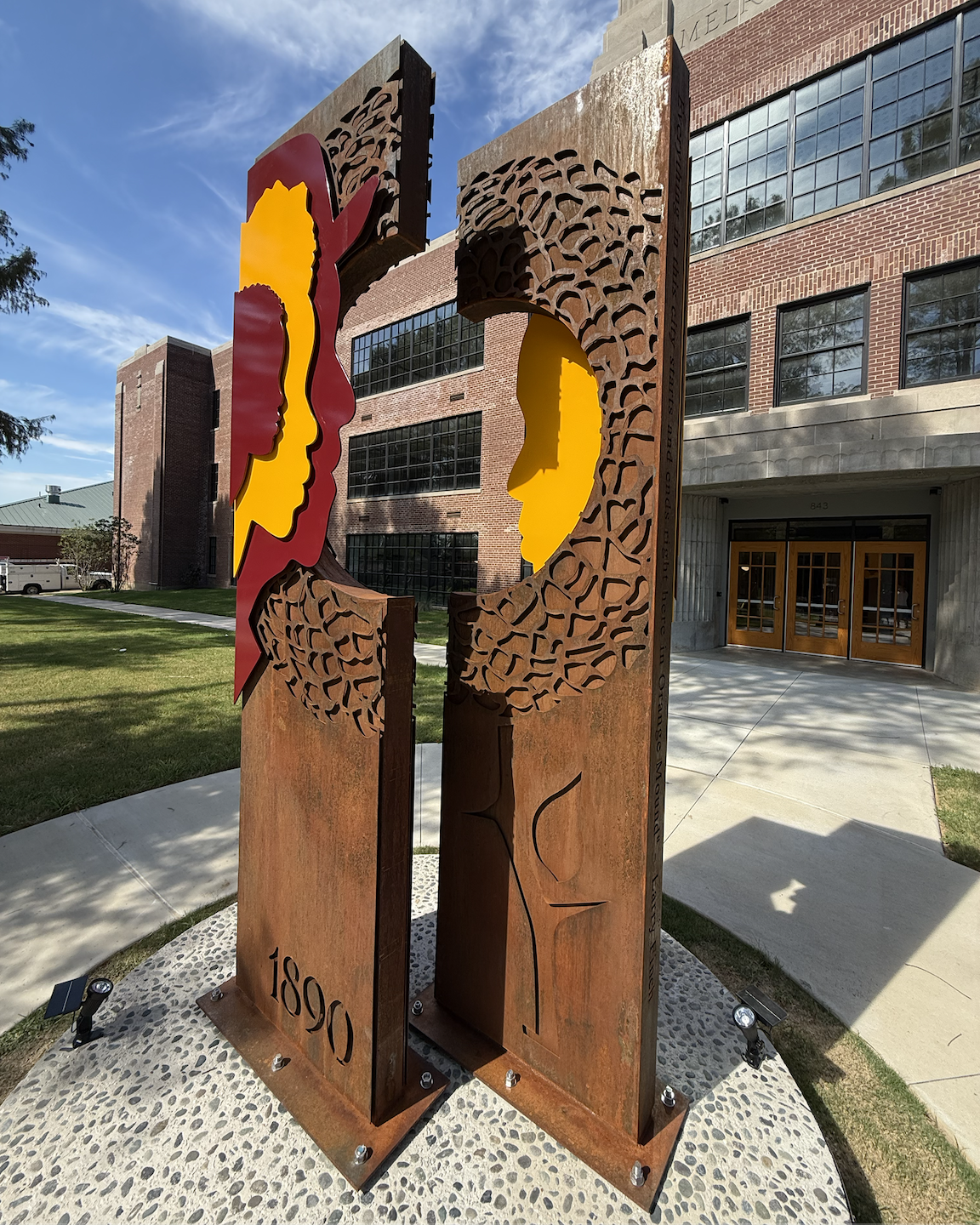 Celebrating Orange Mound: Community Gathering Honors New Memphis Sculpture